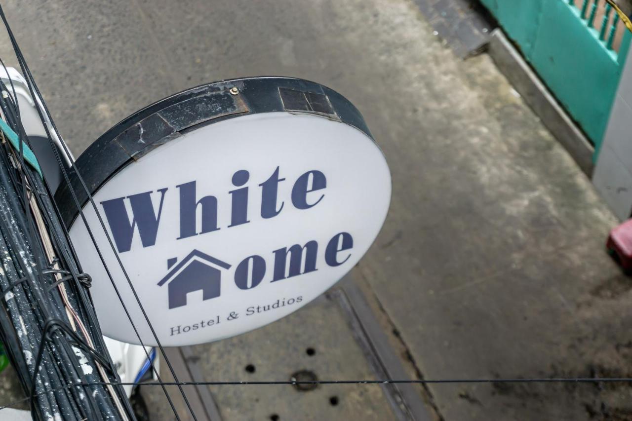 White Home Ho Chi Minh City Exterior photo